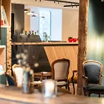 La Claire Fontaine, Logis & Included Hotel 4*