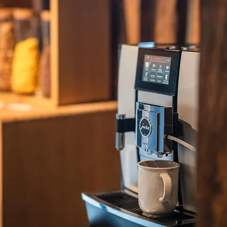 ホテル La Claire Fontaine, Logis & ラ・ロシュ・アン・アルデンヌ