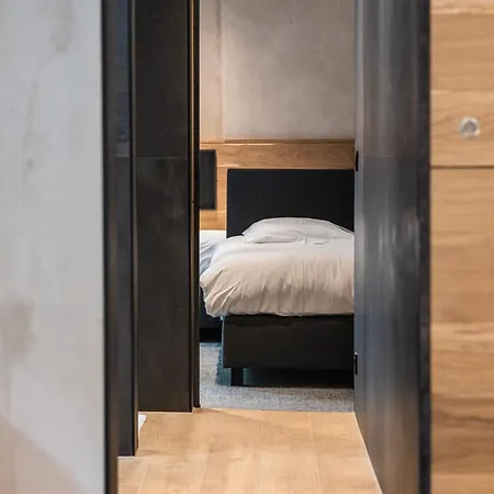 La Claire Fontaine, Logis & 4*