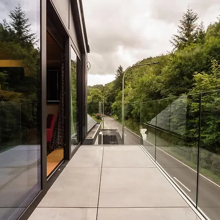 La Claire Fontaine, Logis & ホテル