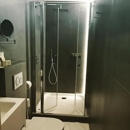 La Claire Fontaine, Logis & 4*