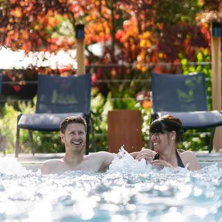 Hostellerie La Claire Fontaine, Logis Hotels & Spa Included