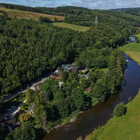 La Claire Fontaine, Logis & Hotel 4*