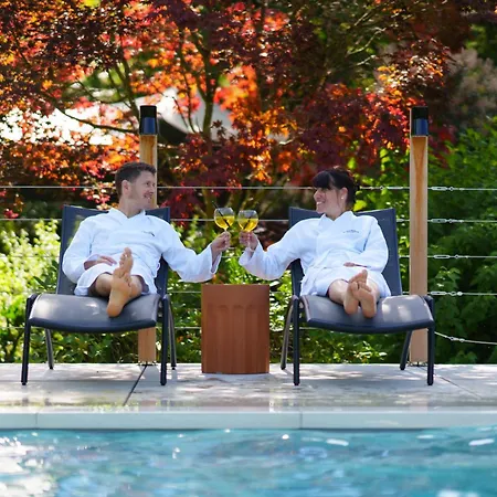 La Claire Fontaine, Logis & 4*