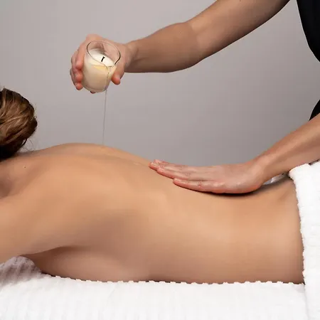 La Claire Fontaine, Logis & ホテル ラ・ロシュ・アン・アルデンヌ