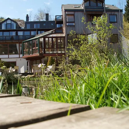 La Claire Fontaine, Logis & 4* ラ・ロシュ・アン・アルデンヌ