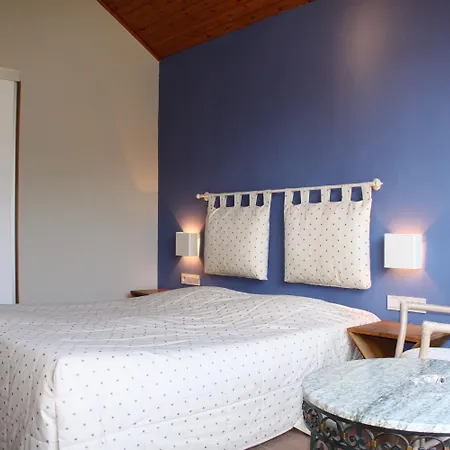 La Claire Fontaine, Logis & Included 4*
