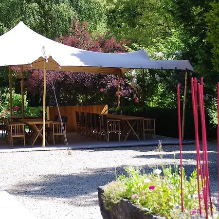 Logis De La Claire Fontaine Hotel