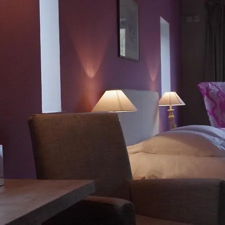 Hostellerie La Claire Fontaine, Logis Hotels & Spa