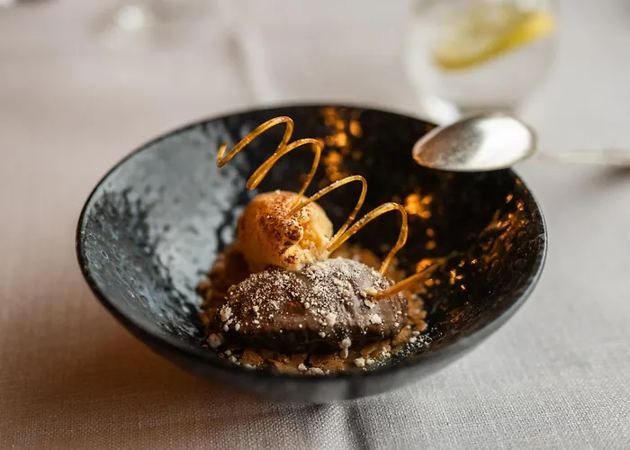 La Claire Fontaine, Logis & 4* La-Roche-en-Ardenne