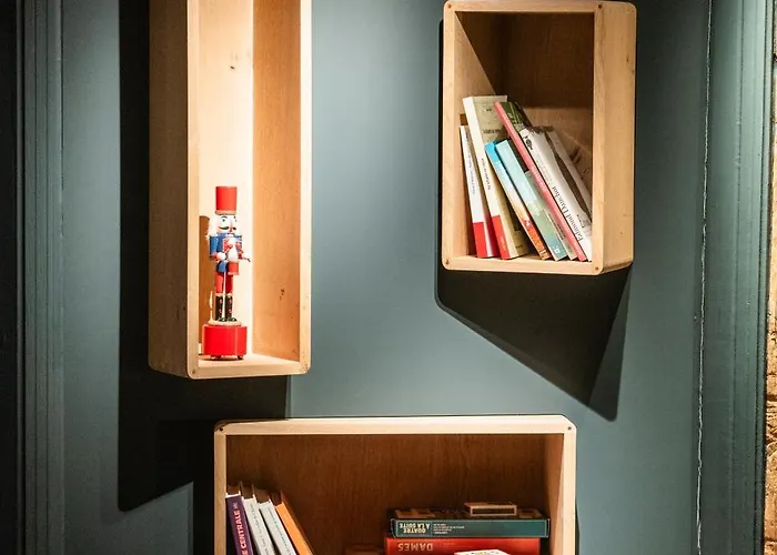 La Claire Fontaine, Logis & La-Roche-en-Ardenne