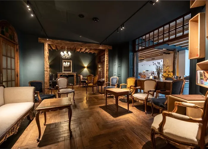 La Claire Fontaine, Logis & 4* La-Roche-en-Ardenne