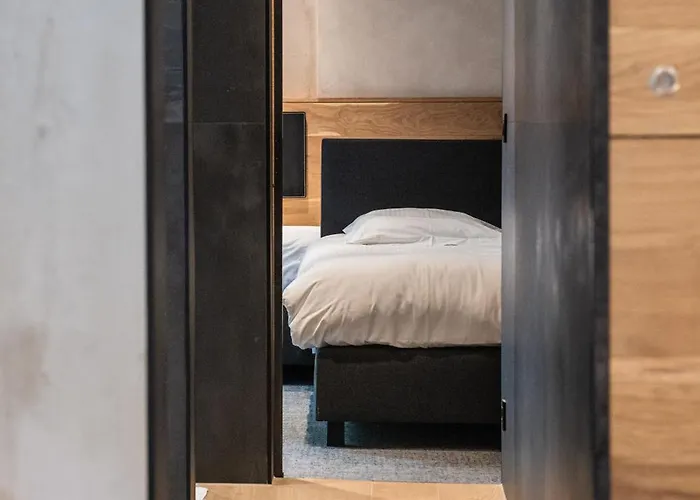 La Claire Fontaine, Logis & 4*