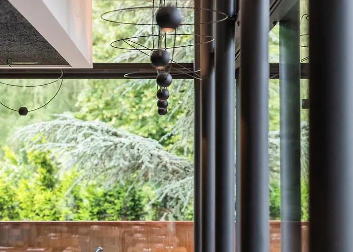 Otel La Claire Fontaine, Logis & 4*