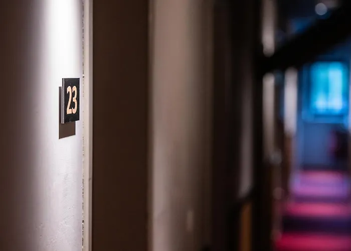 Otel La Claire Fontaine, Logis & La-Roche-en-Ardenne