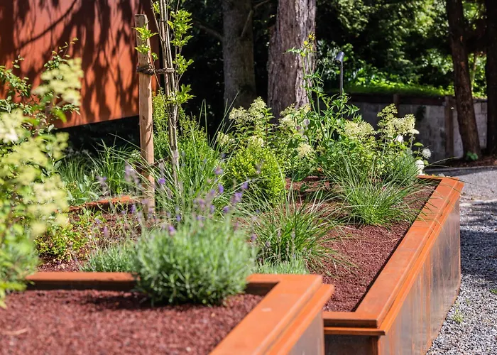 La Claire Fontaine, Logis & Otel 4*