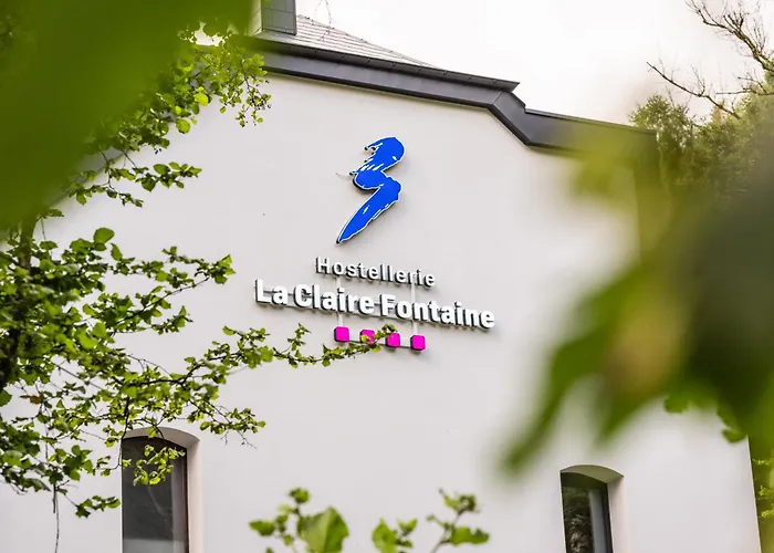 Otel La Claire Fontaine, Logis & 4*