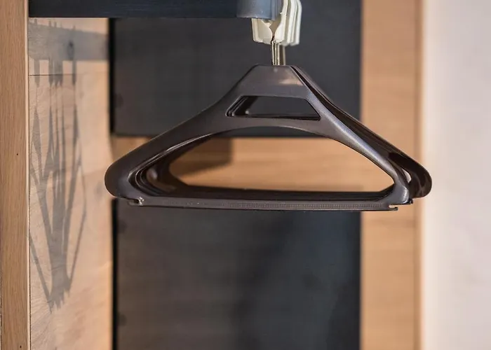 Otel La Claire Fontaine, Logis & La-Roche-en-Ardenne