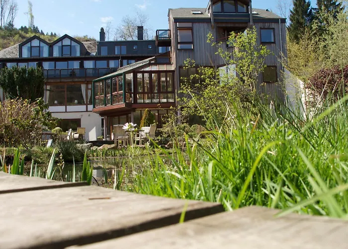 La Claire Fontaine, Logis & 4* La-Roche-en-Ardenne