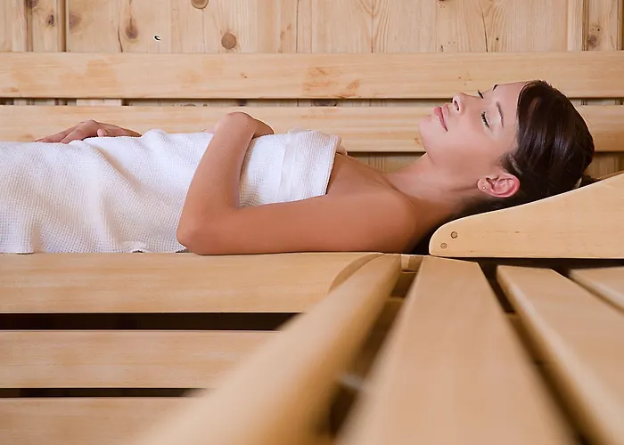 La Claire Fontaine, Logis & 4* La-Roche-en-Ardenne