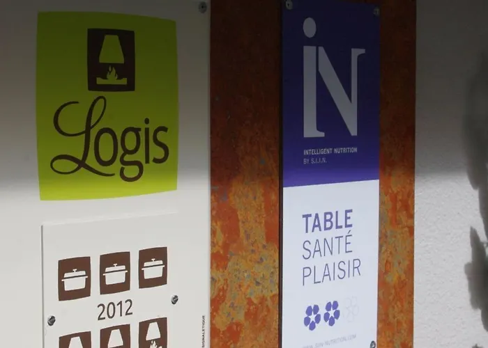 La Claire Fontaine, Logis & 4*