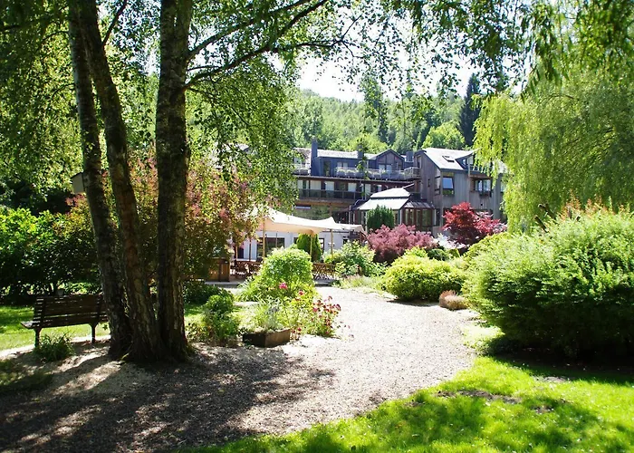 La Claire Fontaine, Logis & Otel