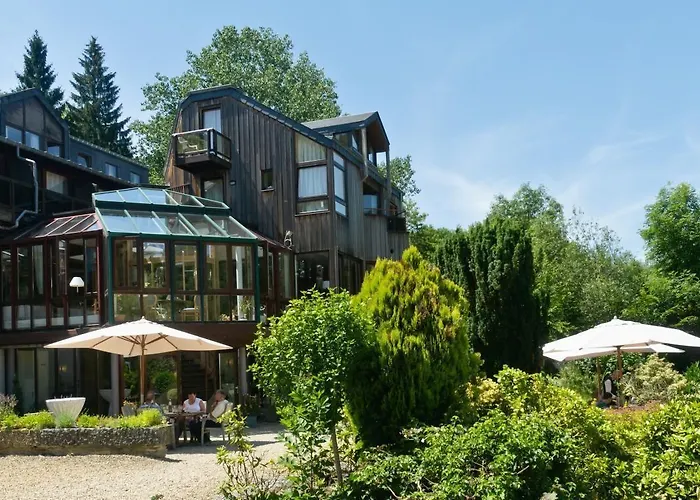 La Claire Fontaine, Logis & La-Roche-en-Ardenne